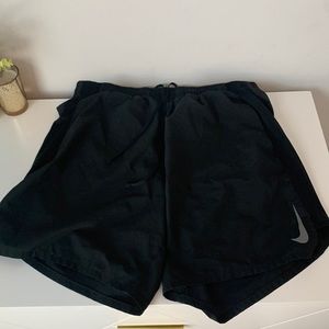 Nike dry-fit men’s black shorts size medium